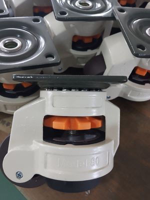 Chế độ điều chỉnh chân TPR Đường xoay cán bằng với vòng bi khe sâu